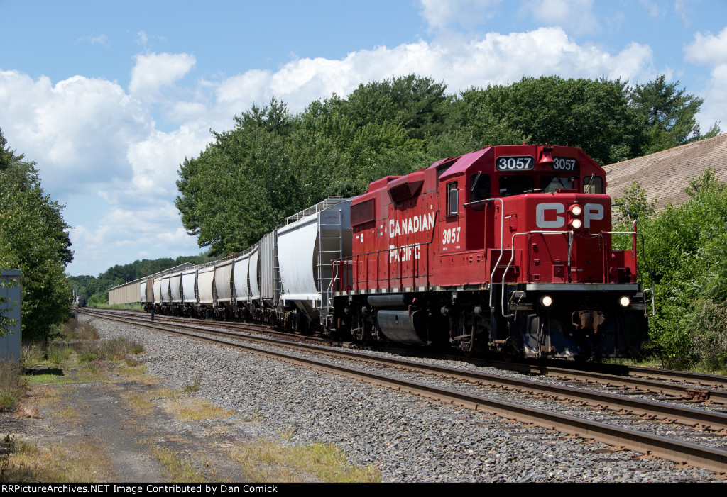 CP 3057 Leads G17 out of Brunswick 